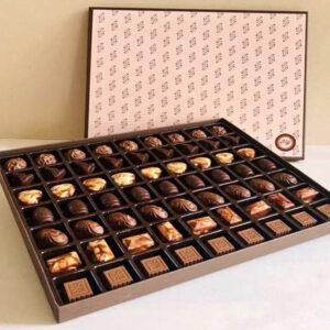 Caja Bombón Variada Grande Tapa Sobria