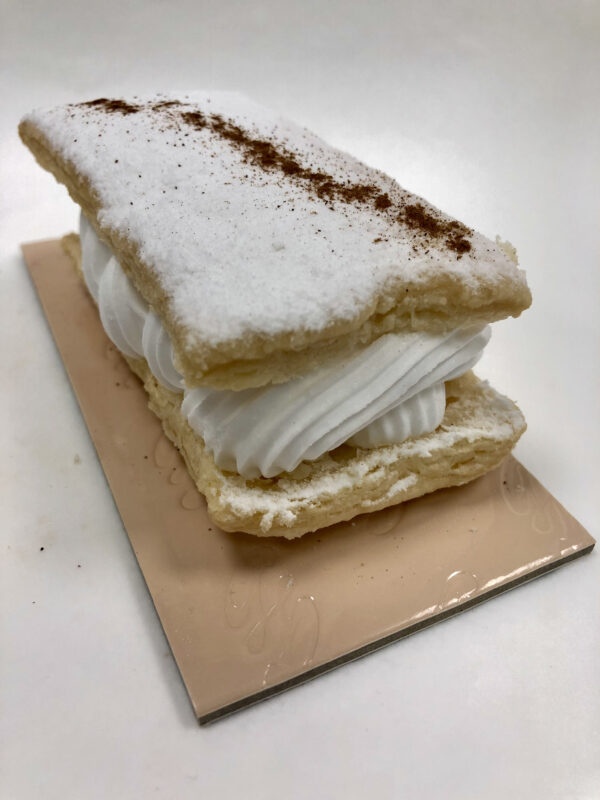 Milhoja de nata *